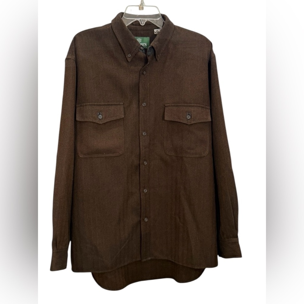 Schnee’s button down brown shirt, size large. Used, great condition.